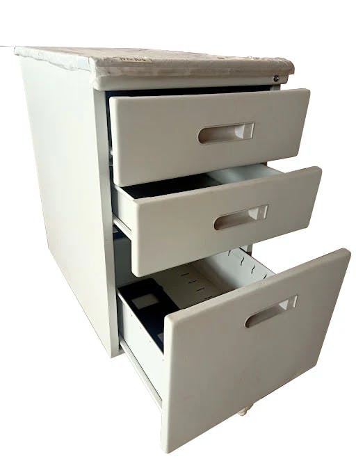 Cubix Steel Mobile Pedestal with Three Drawers; Hard Plastic Top, MC-10s