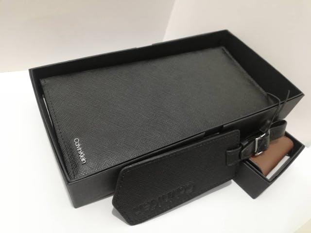 Calvin Klein BA Saffiano Leather Long Wallet + Luggage Tag​ ​(Black)