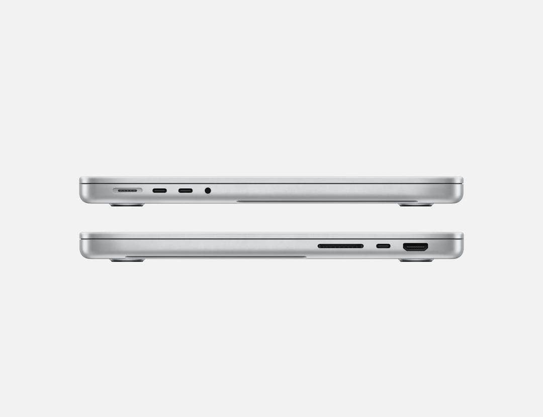 Apple MacBook Pro 14-inch M2 Chip with 10-core CPU and 16-core GPU, 16GB RAM 512GB SSD
